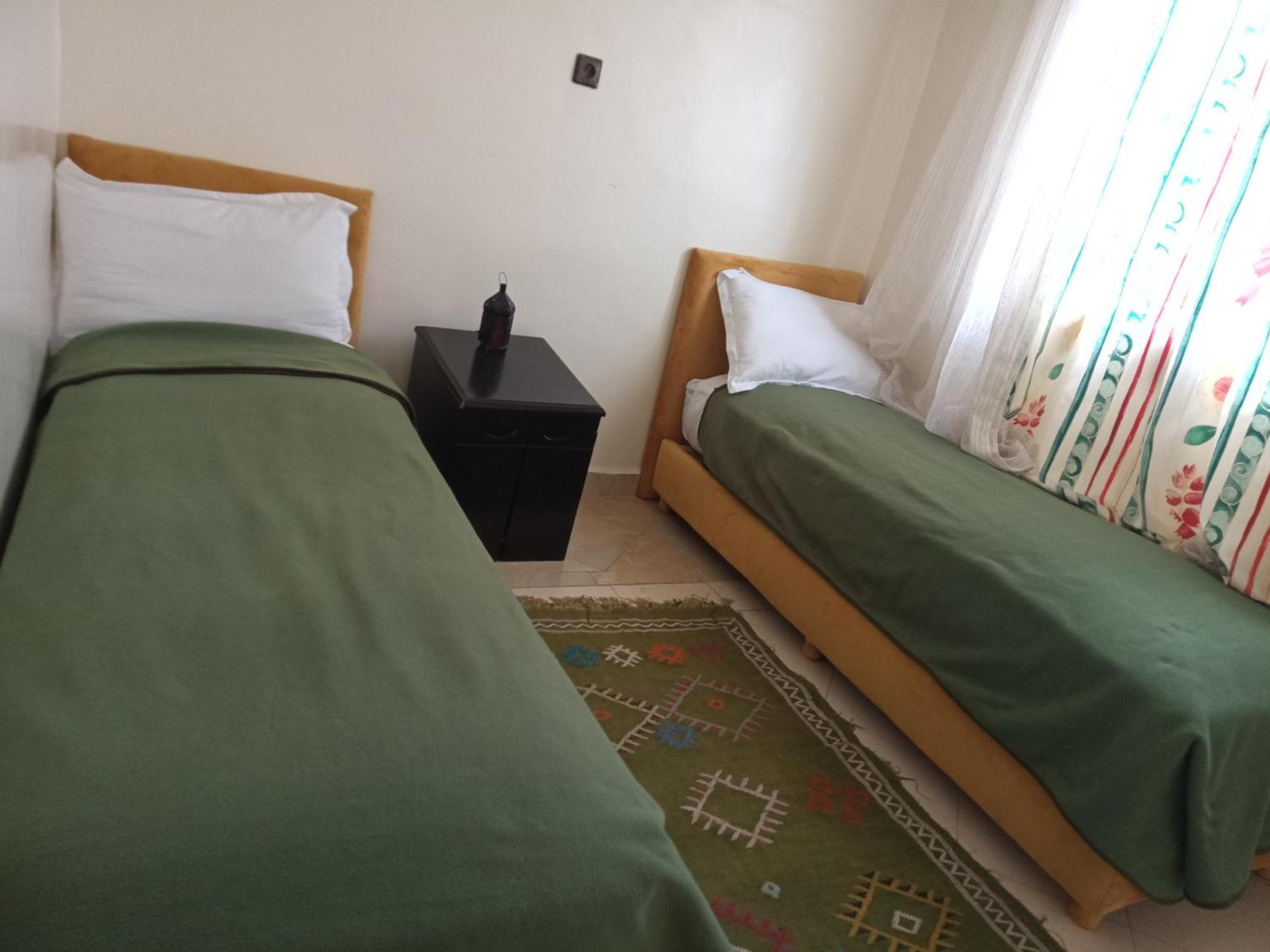 Appart Aigle Hotel 우아르자자테 외부 사진