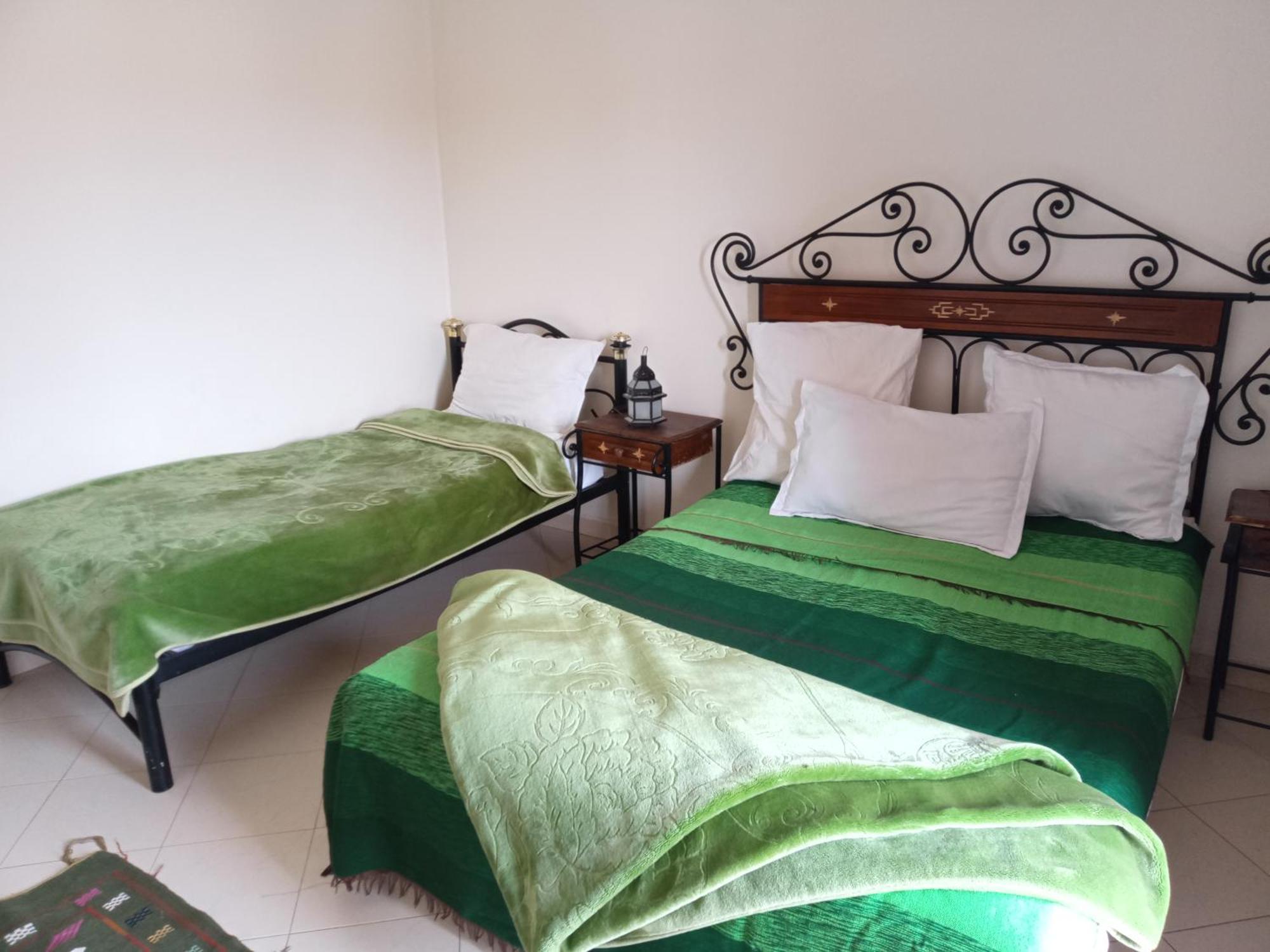 Appart Aigle Hotel 우아르자자테 외부 사진